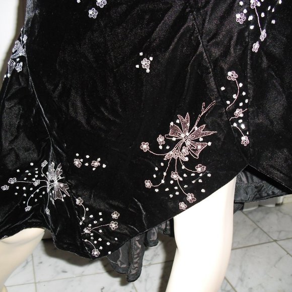 Karen Okada,black velvet,white sequins,embroidery,deep V neck,strapless,boned - Picture 3 of 8